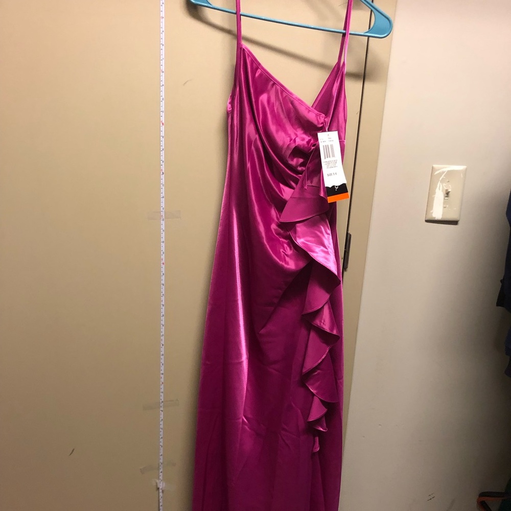 Prom gown - Picture 2 of 6